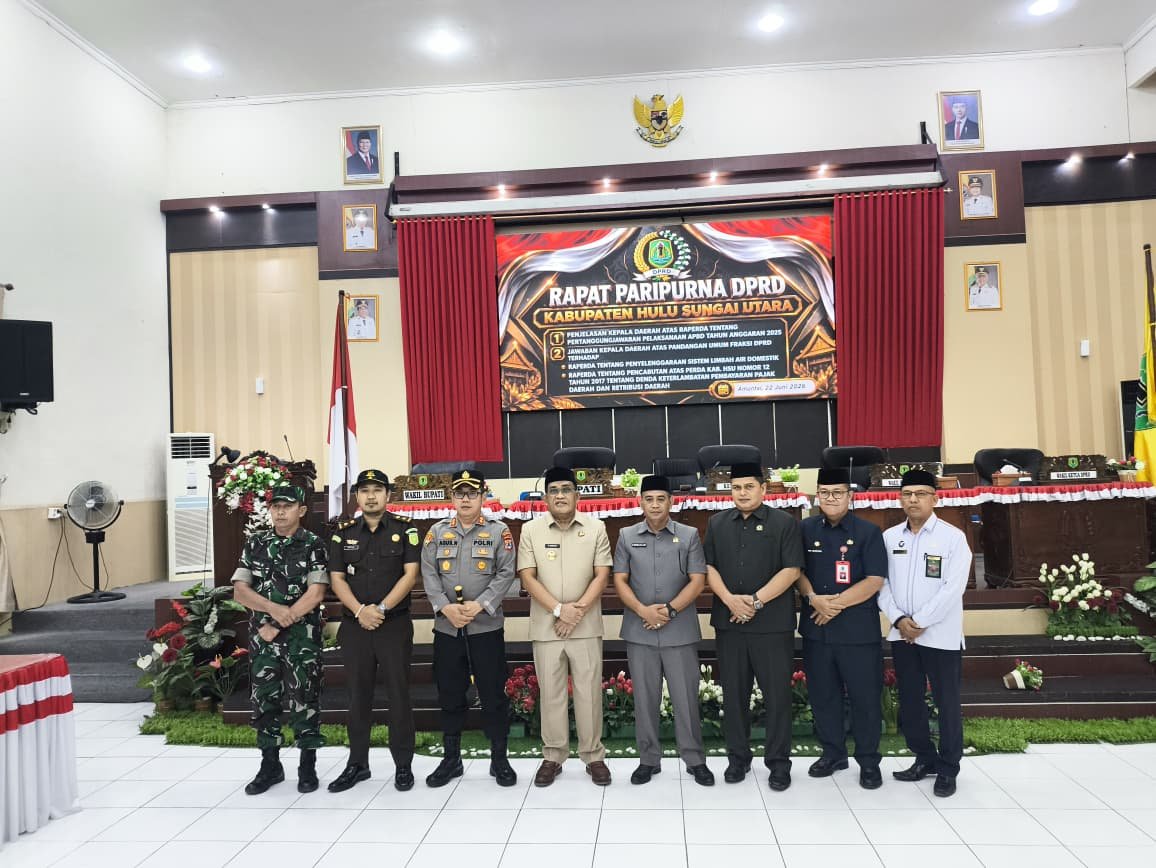 Sekretaris Pengadilan Agama Amuntai Wakili Ketua Hadiri Rapat Paripurna DPRD Kabupaten Hulu Sungai Utara
